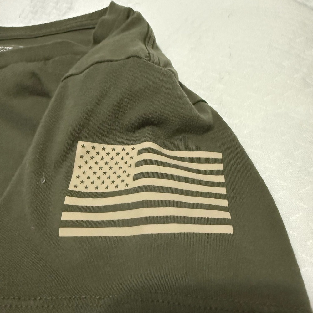 Under Armour Freedom T Shirt Mens M Green Performance Tactical Gym Logo Tee - Picture 7 of 9